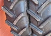 BKT Onbekend 270/95X32 BUITENBANDEN